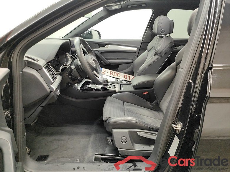 Audi Q5 Business Edition S line 40 TDI quattro 5d #3