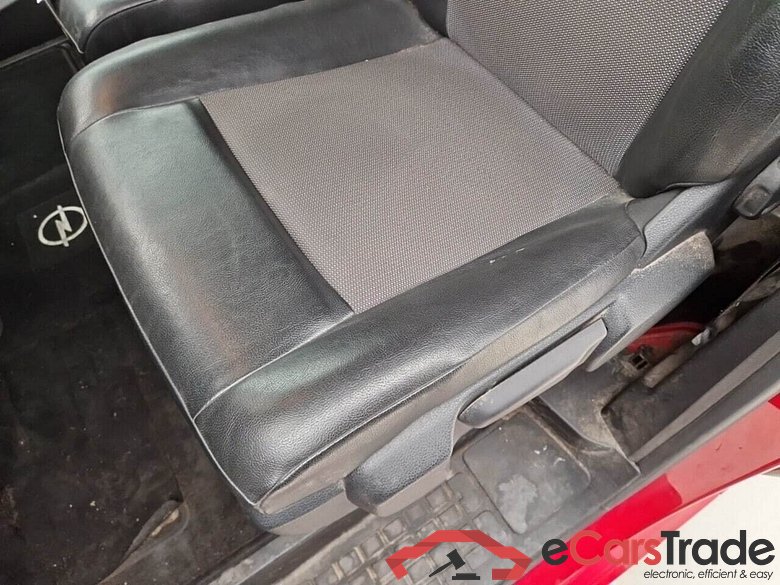 OPEL VIVARO 1.5 VAN TURBO D BLUEINJECTION #6