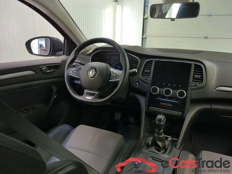 RENAULT Mégane Estate 1.3 TCe140 Equilibre #3
