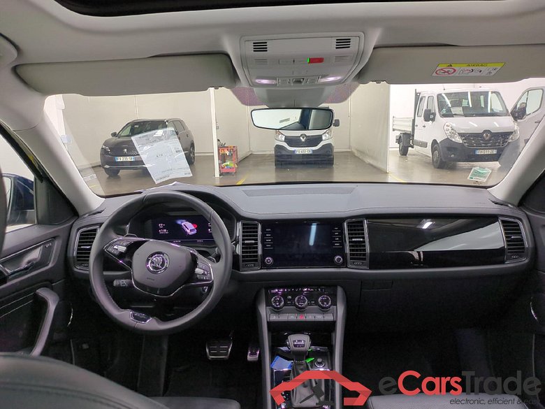 SKODA Kodiaq / 2021 / 5P / SUV 2.0 TDI 150 SCR DSG7 LAURIN & KLEMENT #5