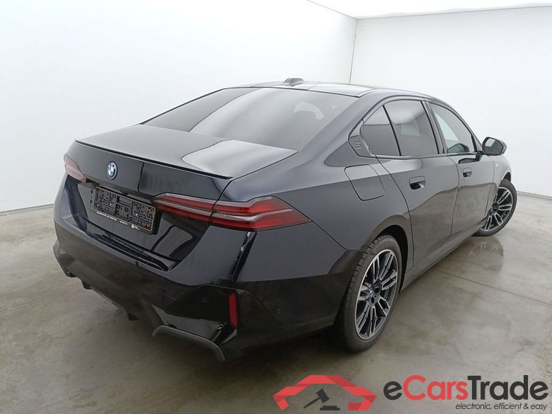 BMW Série 5 Berline 530e 220kW 4d #2