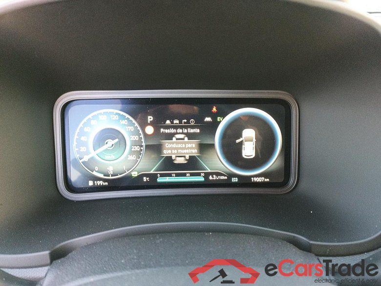 HYUNDAI Kona / 2020 / 5P / todoterreno 1.6 GDI HEV Style Sky DCT #4