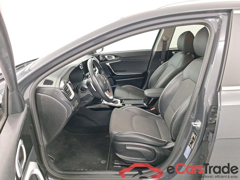 KIA XCEED 1.6 GDI PHEV DCT BUSINESS LINE #5