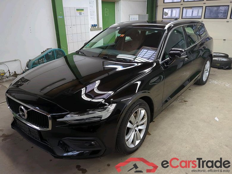 V60 Kombi Momentum Pro 2.0 B4 145KW AT8 E6d #1