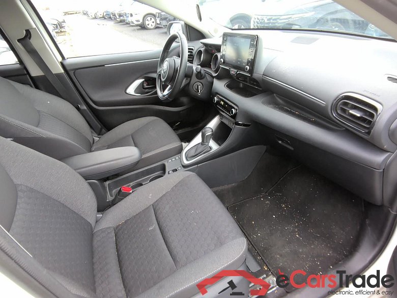 YARIS 15VT I116 HEV #3