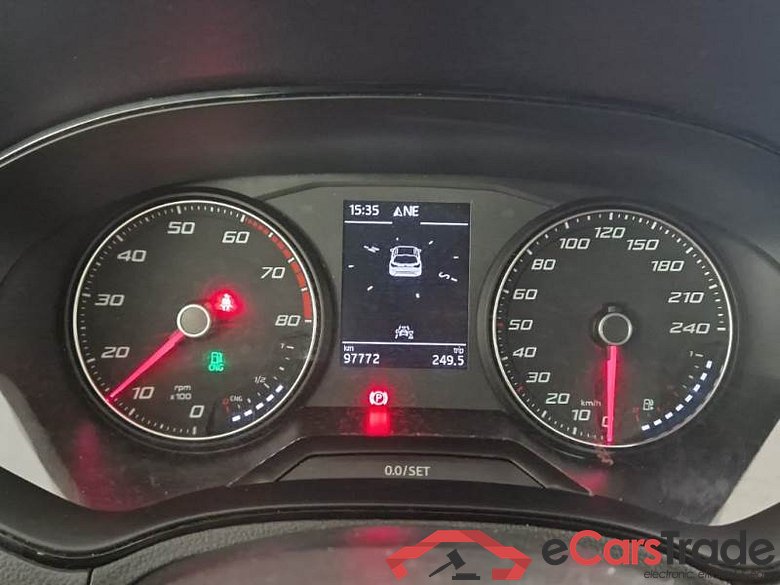 SEAT ARONA / 2017 / 5P / CROSSOVER 1.0 TGI 66KW FR #4