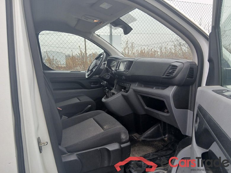 PEUGEOT Expert / 2016 / 4P / furgón Furgón Premium 1.5 BlueHDi 120 Standard #6