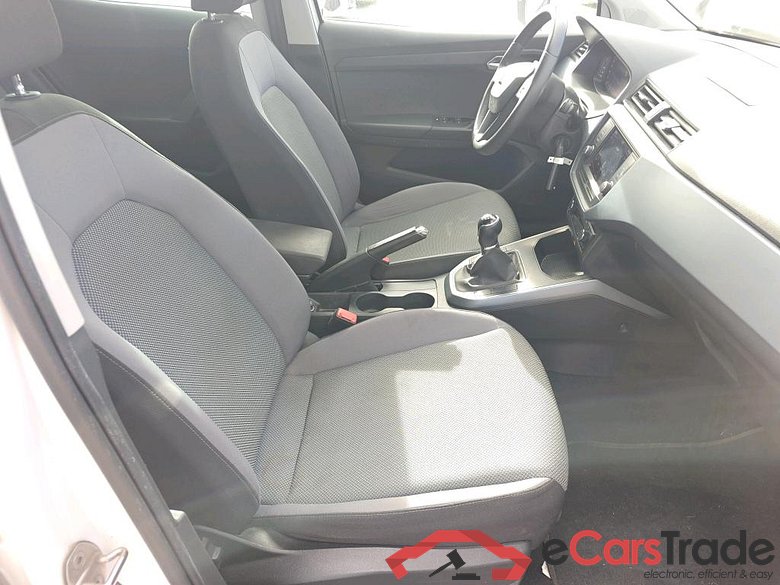 SEAT Arona / 2017 / 5P / todoterreno 1.0 TSI 70kW (95CV) Style Edition Eco (CX) #6