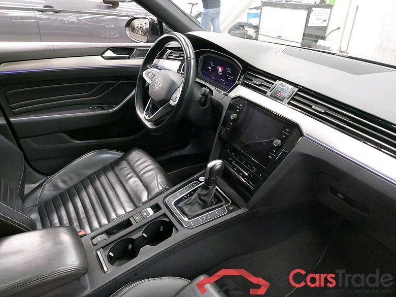 VOLKSWAGEN - VW  PASSAT VARIANT TDI SCR 150PK DSG7 Elegance Business With Nappa Leather & Adventure Pack #3