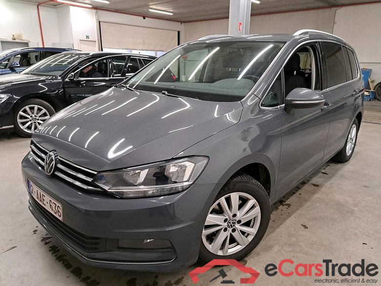 VOLKSWAGEN - VW  TOURAN TSi 150PK DSG Highline & Two Seat on third Row & Nav Discover Media & Power Foldable Trailer Hook  * PETROL *