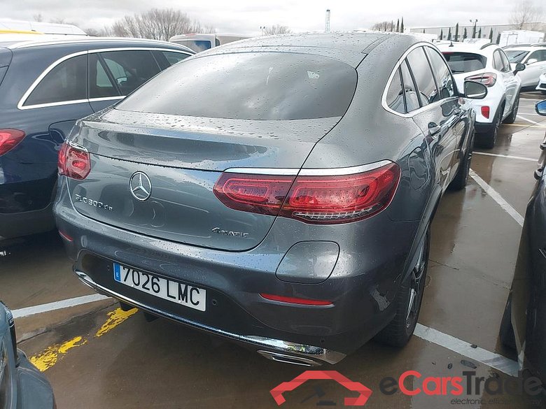 MERCEDES-BENZ GLC Coupé / 2019 / 5P / coupé GLC 300 de 4MATIC (AC) #2