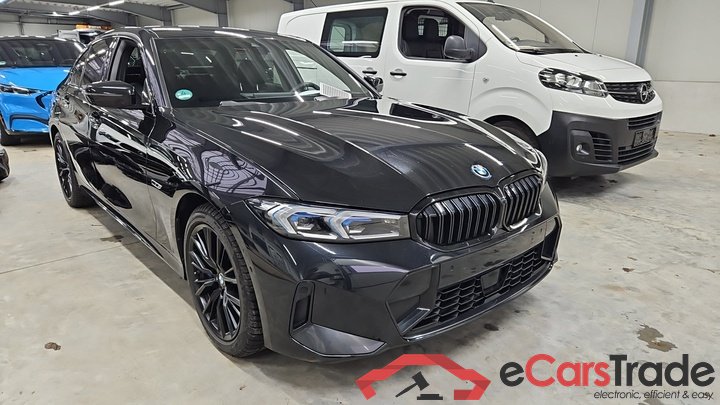 BMW 330e Facelift Plug-In Hybrid M-Sport Aut. LED-Laser Head-Up LC-Pro Harman/Kardon ACC Ambient Navi Sport-Leather KeylessGo Camera Klima PDC ... #2