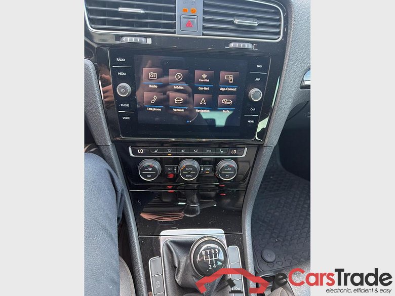 VOLKSWAGEN Golf VII Golf Highline 1.6 TDI SCR 85 kW (115 ch) 5 vitesses manuel #4