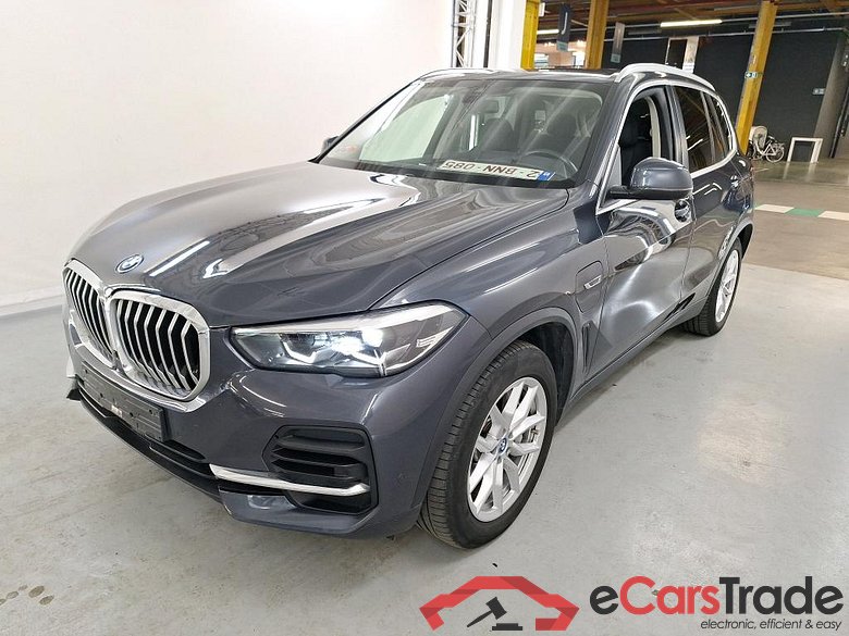 BMW X5 xDrive45e Plug-In Hybrid Aut. LED-Xenon LC-Pro ACC Ambient Air-Suspension Navi Sport-Leather KeylessGo Camera Klima PDC ...