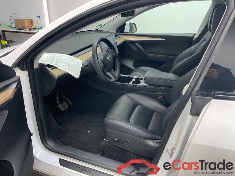 TESLA Model Y Long Range Dual Motor AWD 5d 378kW #4