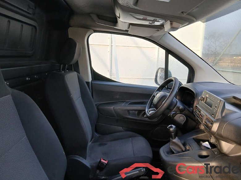 TOYOTA PROACE CITY 1.5D 75kW (100CV) GX 650kg Media #6