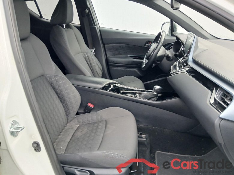TOYOTA C-HR / 2019 / 5P / todoterreno 2.0 180H Advance #6