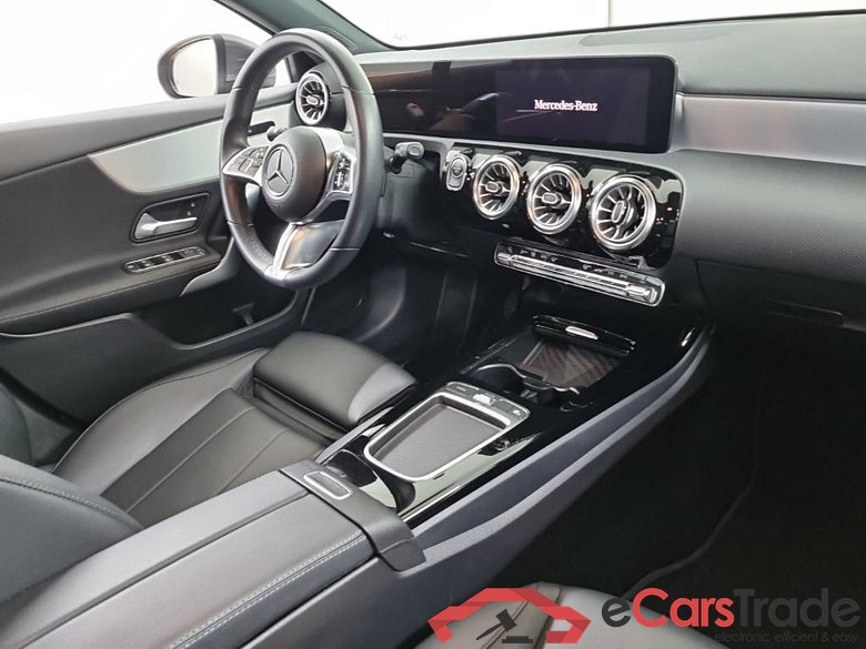 MERCEDES-BENZ A-klasse A 180 DCT Luxury Line 5D 100kW #6