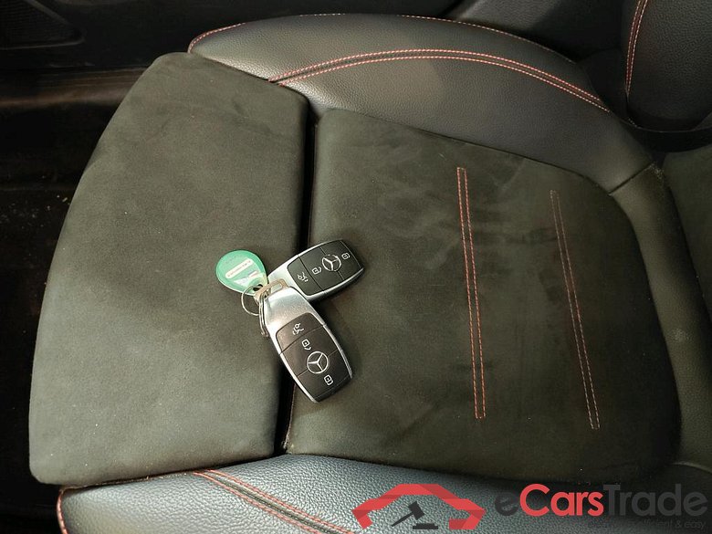 Mercedes-Benz A-Klasse Limousine A 250 e 8G-DCT Business Sol AMG Limited 4d #4