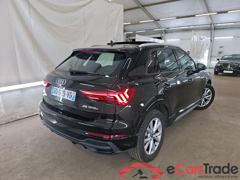 AUDI Q3 / 2018 / 5P / SUV 45 TFSI E 245 S TRONIC S LINE #3