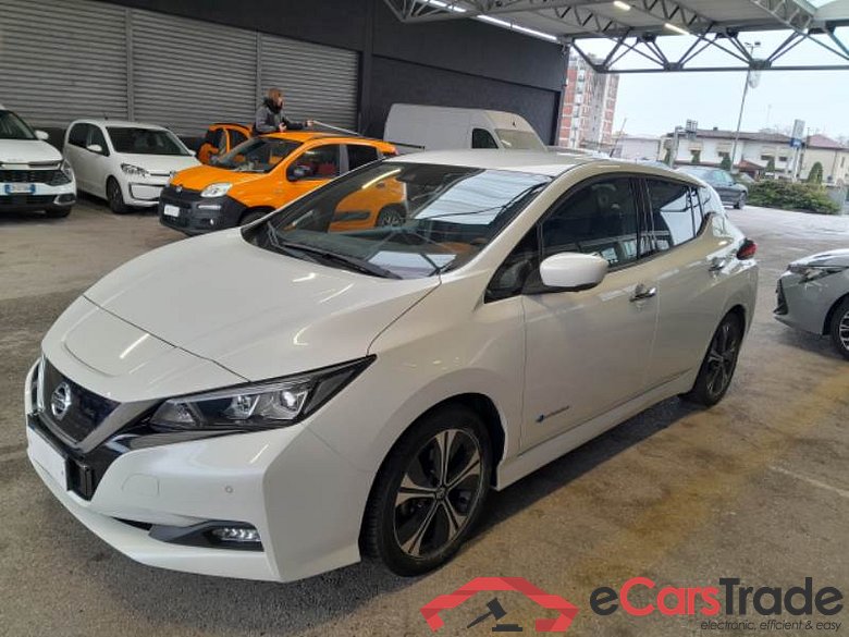 NISSAN LEAF / 2017 / 5P / BERLINA BUSINESS 40KWH