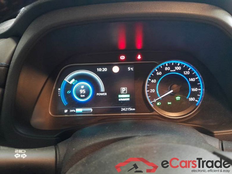 NISSAN LEAF / 2017 / 5P / BERLINA BUSINESS 40KWH #4