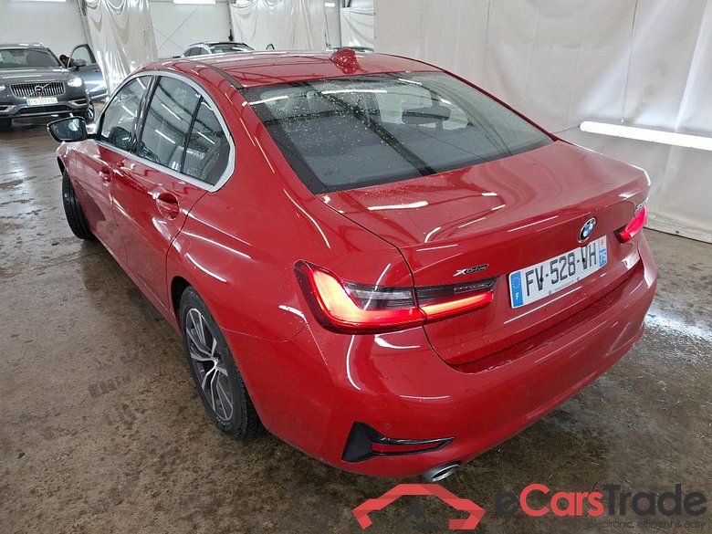 BMW Série 3 Berline / 2018 / 4P / Berline 330e 292ch Business Design BVA8 Hybride #2