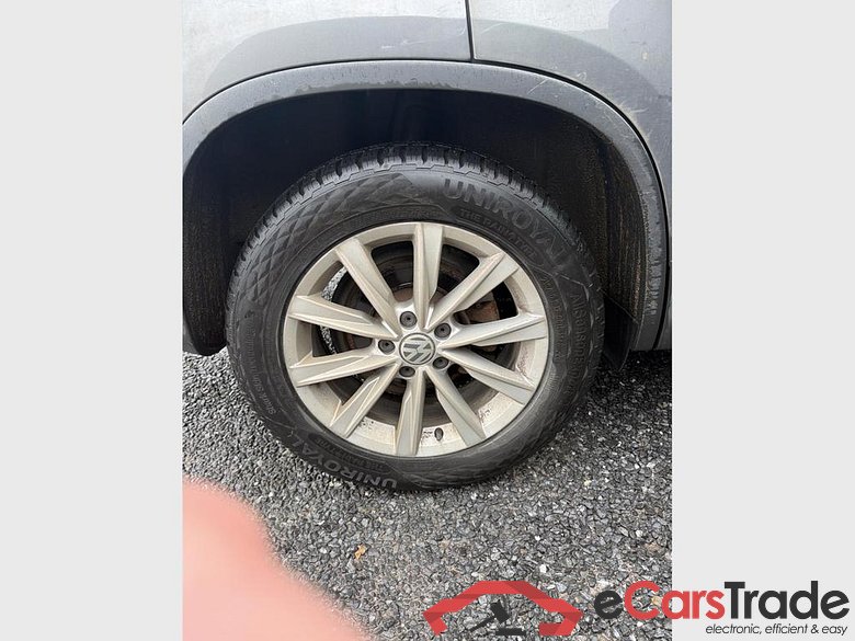 VOLKSWAGEN Tiguan Tiguan Sport & Style 1.4 TSI BlueMotion Technology 92 kW (125 ch) 6 vitesses manuel #5