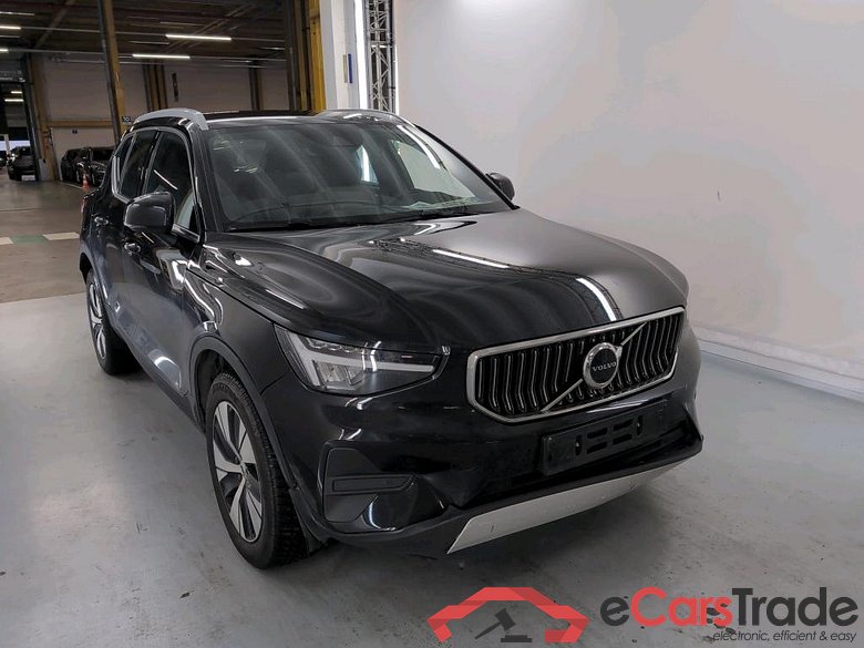 VOLVO XC40 1.5 T4 PHEV CORE DCT #2