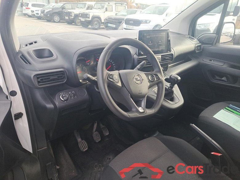OPEL Combo / 2018 / 3P / furgón derivado de turismo 1.5 TD 75kW (100CV) Express L H1 650kg (AC) #3