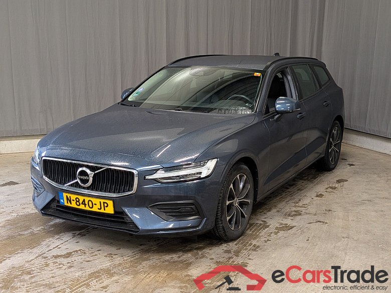 VOLVO V60 2.0 B3 Mom. Adv. #1