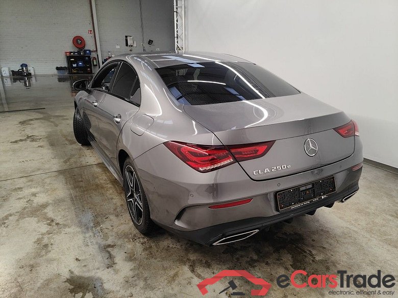 MERCEDES CLASSE CLA COUPE (C118) CLA 250 e PHEV 160hp AMG Line 4d