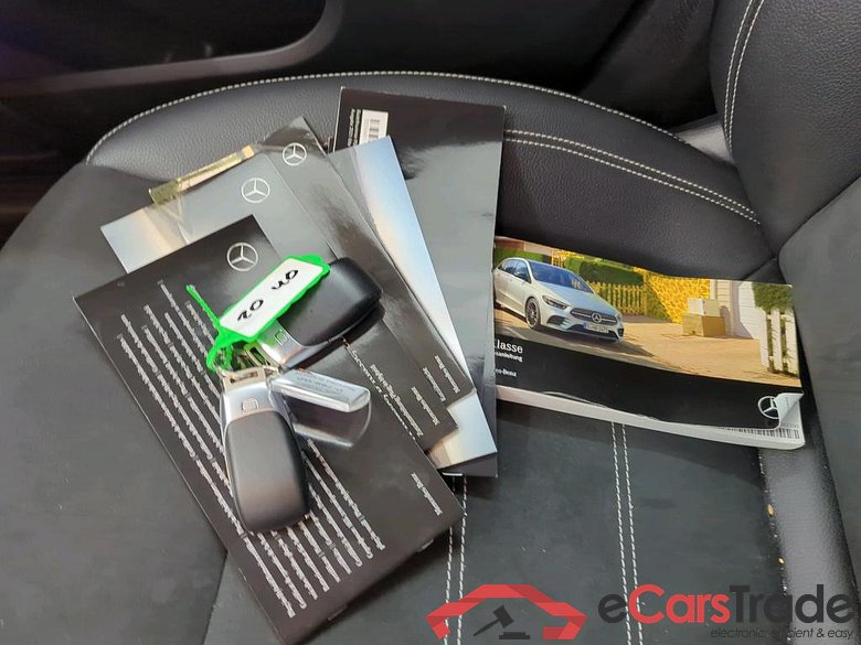 Mercedes-Benz B-Klasse B 250 E 7G-DCT Bus. Sol. Luxury Limited 5d #4