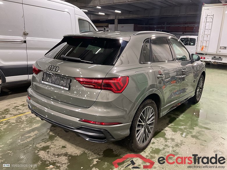 AUDI Q3 1.4 45 TFSI E S TRONIC S LINE #4