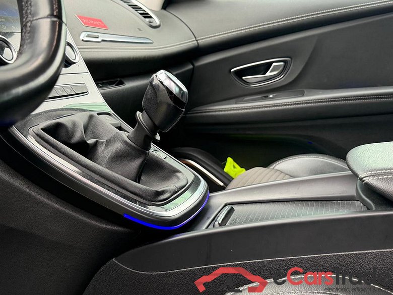 RENAULT Scenic Scenic 1.2TcE 132PS  1.2tce 132pk Bose 7Places!130000km -  nav/led/keyless... #5