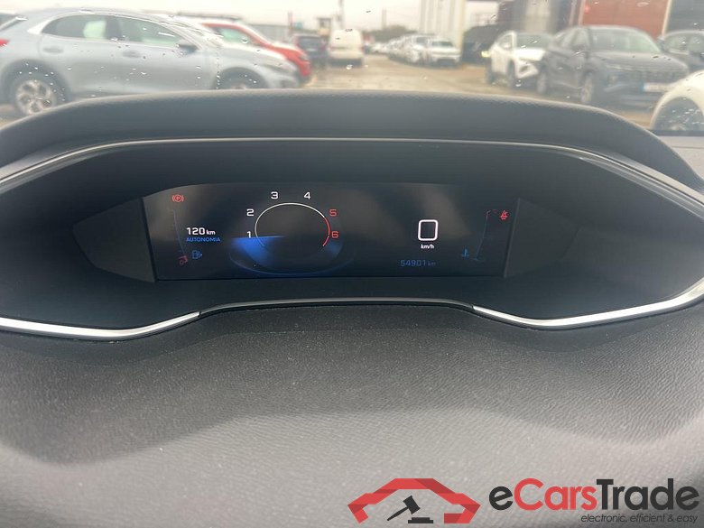 PEUGEOT 308 / 2017 / 5P / berlina con portón 5P Active Pack BlueHDi 100 S&S (AC) #4