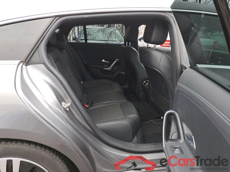 MERCEDES-BENZ CLA - Klasse 1.3 CLA 180 BUSINESS SOLUTION #6