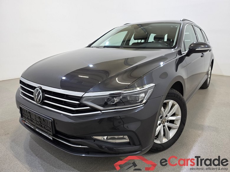 Volkswagen Passat Variant 2.0 TDI Aut. Virtual LED-Matrix Navi Sport-Seats KeylessGo Camera Klima PDC ... #1