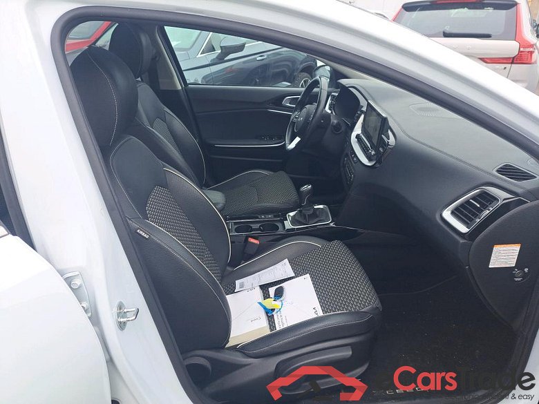 KIA XCeed / 2019 / 5P / todoterreno 1.5 MHEV iMT Emotion 118kW (160CV) #6