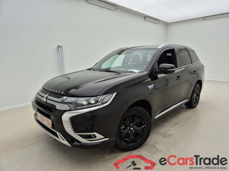 Mitsubishi Outlander 2.4 Plug-In Hybrid Intense 4WD Aut. Pano LED-Xenon ACC Display Leather KeylessGo Camera 360 Klima ...