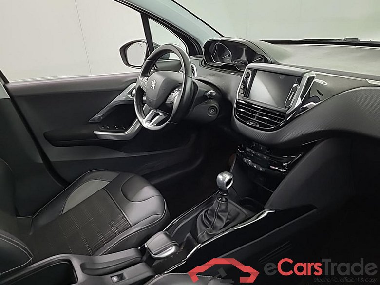 PEUGEOT 2008 Blue Lease Allure 1.2 PureTech 130 5D 96kW #6