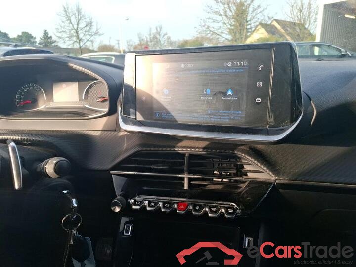 Peugeot 2008 1.2 PureTech Style Aut. LED Klima PDC ... #6