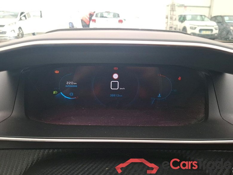 208 Allure Business 1.2 PureTech 100CV BVM6 E6d #6