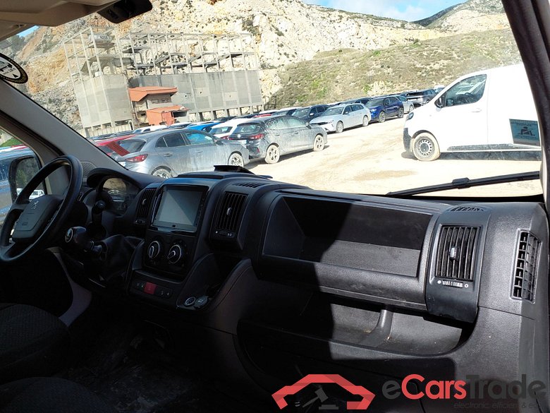 PEUGEOT Boxer 2.2 HDI 130 335 L2H2 3.5T 2.2 HDI 140 BVM + Nav + camera recul + grip control #4