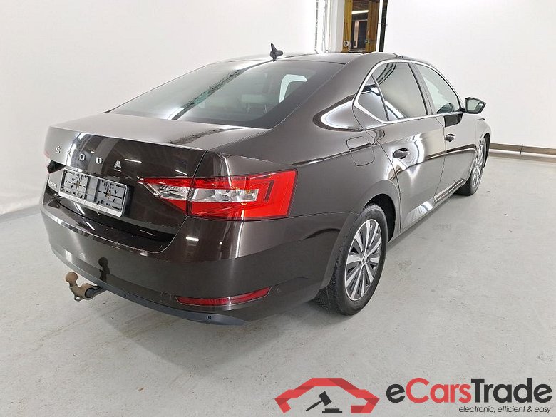 SKODA SUPERB DIESEL - 2019 1.6 CR TDi Style DSG #4