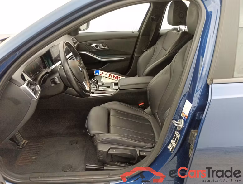BMW 3 Reeks Touring 318dA (100 kW) 5d #3