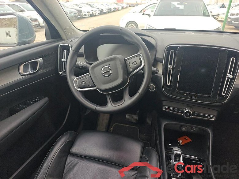 VOLVO XC40 / 2017 / 5P / todoterreno 2.0 B3 G Inscription Auto #3