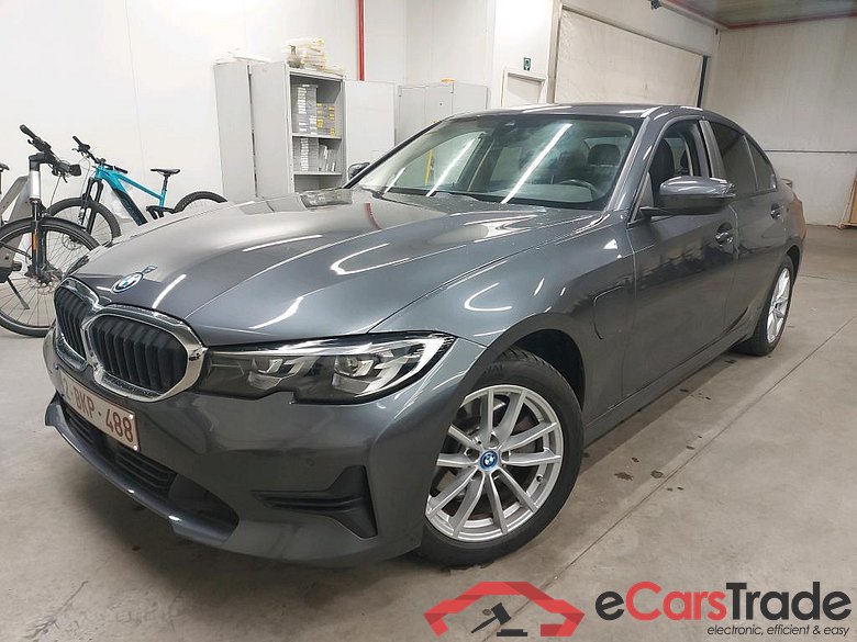 BMW - BMW 3 BERLINE 320e 204PK Business Edition With Vernasca Heated Sport Seats & Driving Assistant Pack & Active Cruise Control  * HYBRID **