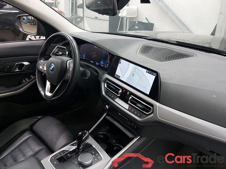 BMW - BMW 3 BERLINE 320e 204PK Business Edition With Vernasca Heated Sport Seats & Driving Assistant Pack & Active Cruise Control  * HYBRID ** #3