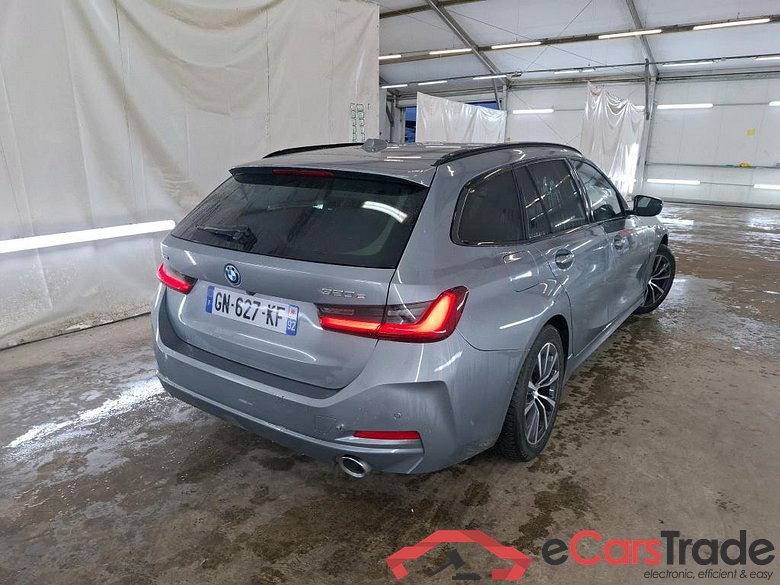 BMW Série 3 Touring / 2022 / 5P / Break 320e xDrive 204 Busi Design BVA8 Hybride #3
